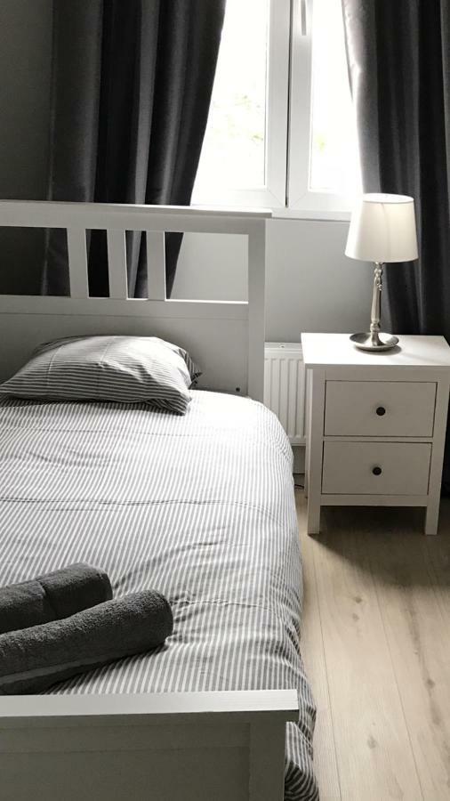 D.Cristina Guest House Antwerp Luaran gambar